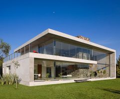 Concrete-Made House From Wespi de Meuron