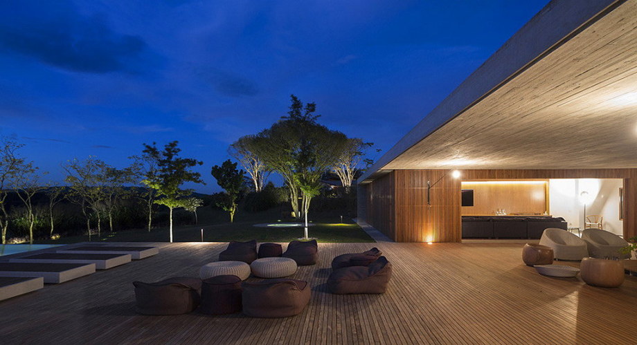 Casa MM house by architects from Studio MK27 in Brazil 9