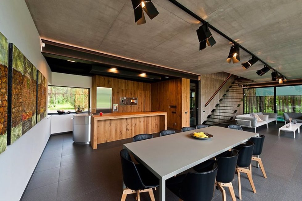 Country house of a family man - kitchen and dining room 2