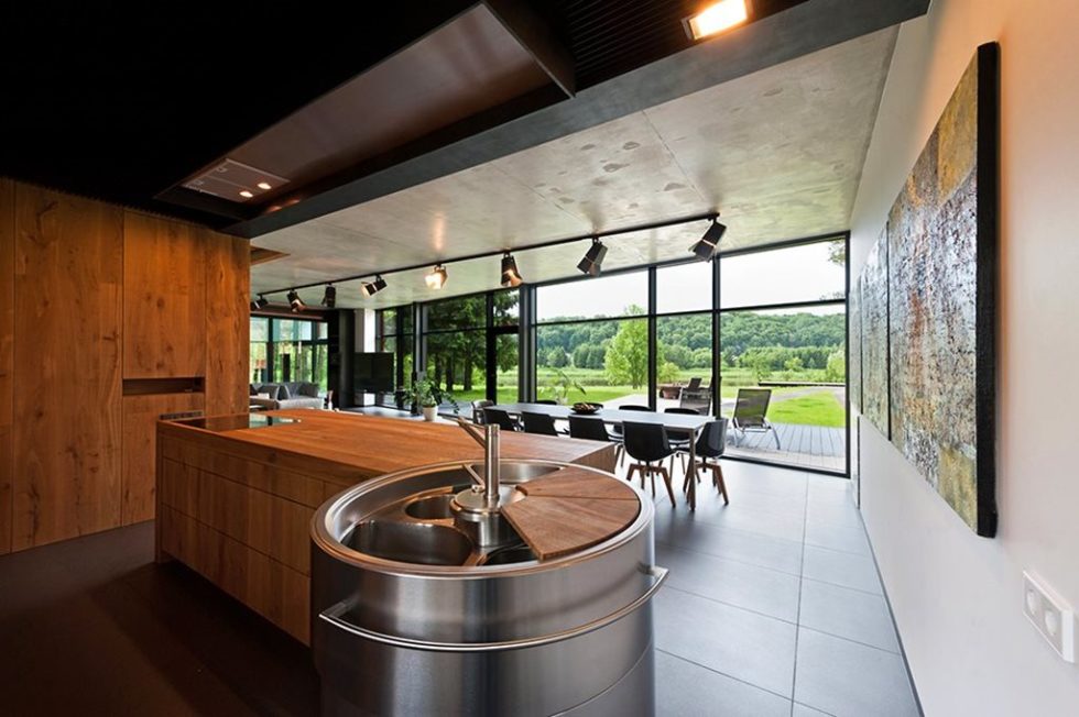 Country house of a family man - kitchen and dining room