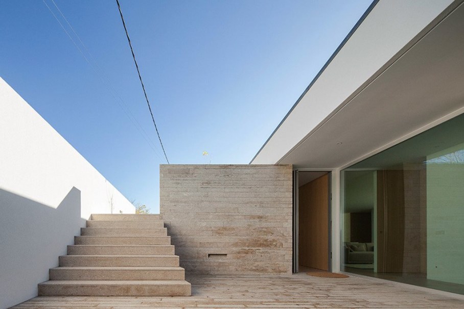 Cozy House For A Family With Children In Portugal - Staircase