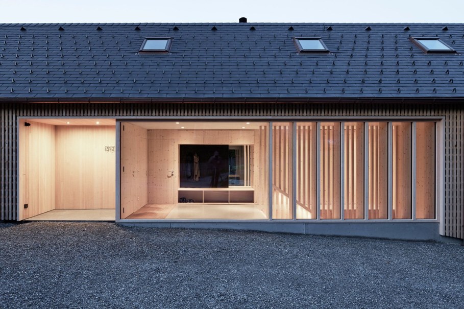 Wooden house by Innauer-Matt Architekten in Austria 13