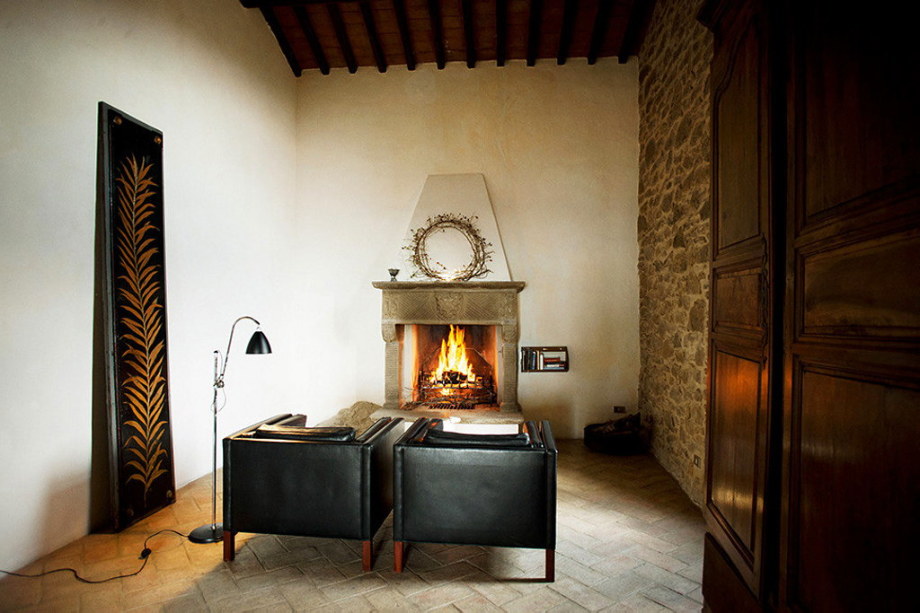 Medieval Villa With Modern Conveniences In Italy 15
