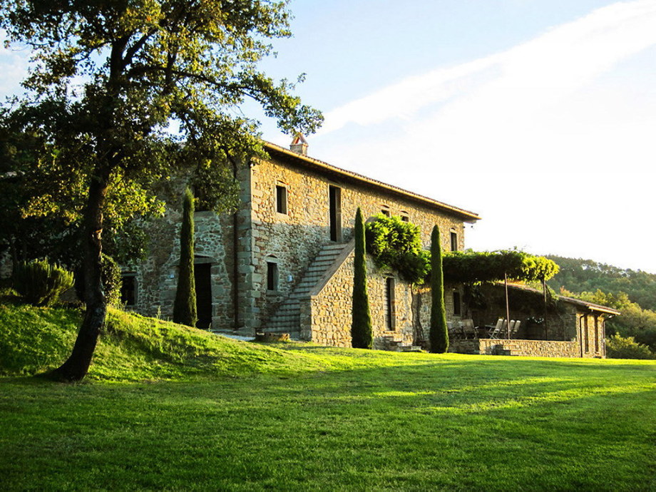 Medieval Villa With Modern Conveniences In Italy 3
