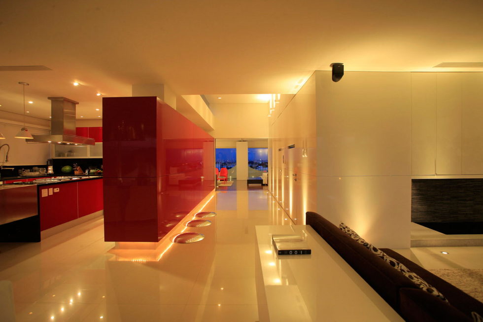 Penthouse with Glass Floor Bathroom, Guadalajara, Mexico - Kitchen