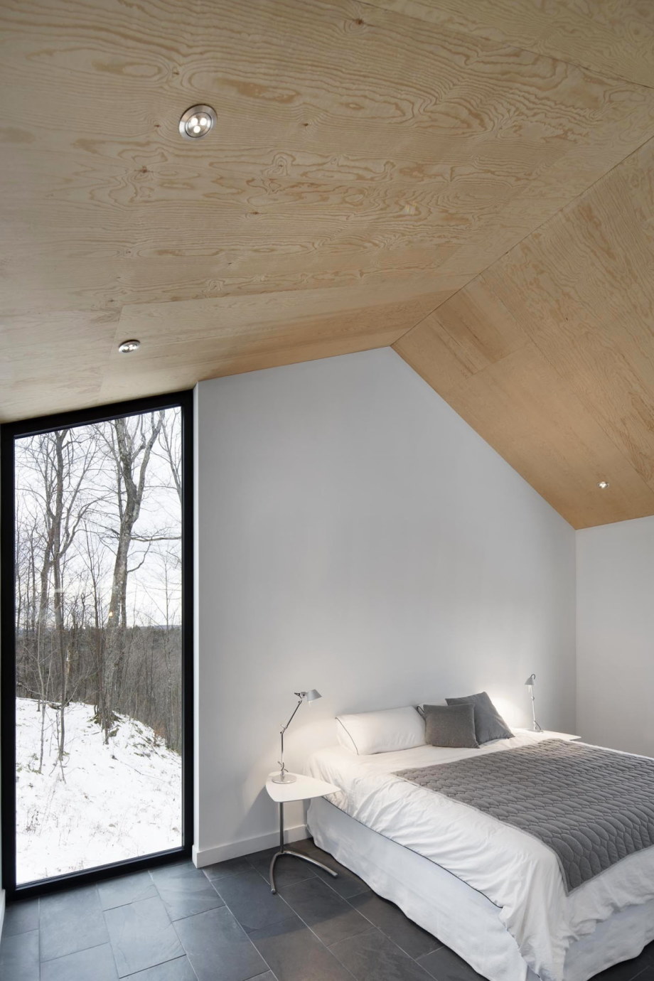 The Bolton house from Office Naturehumaine in Quebec 10
