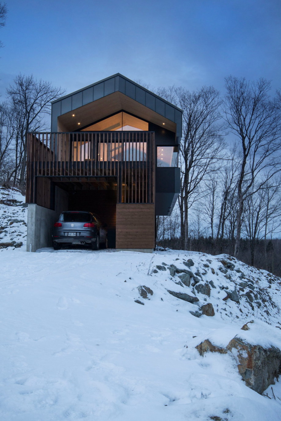 The Bolton house from Office Naturehumaine in Quebec 15