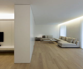 The Apartment with Sliding Panels in Valencia