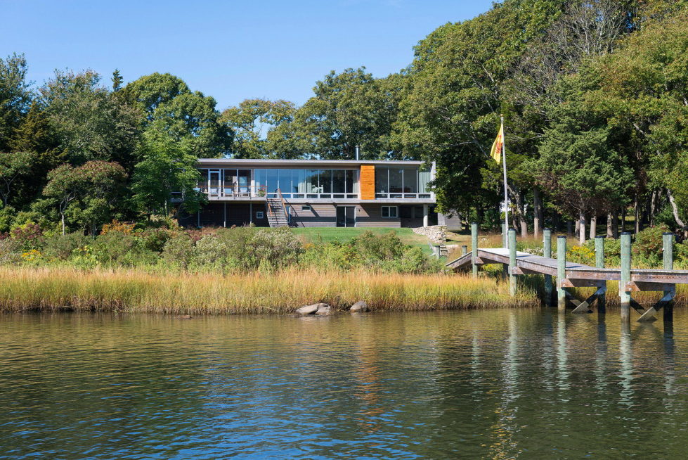 Glass House On The Riverside From RUHL WALKER Architects 1