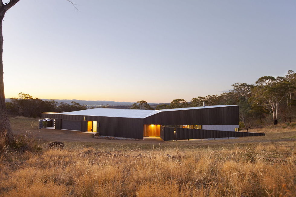 Modern Family Valley House In Australia From Philip M Dingemanse 15