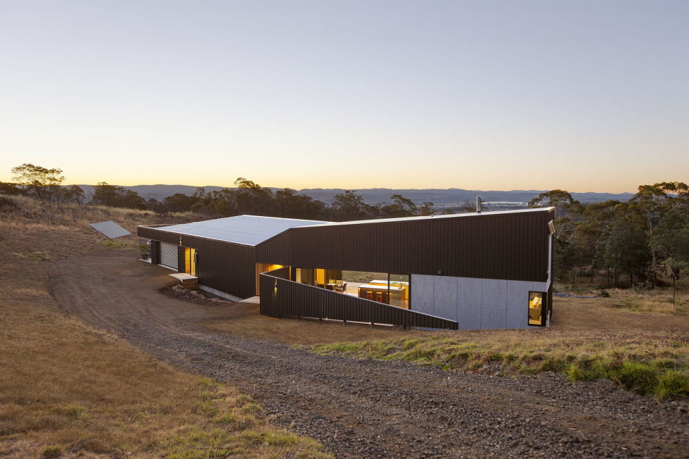 Modern Family Valley House In Australia From Philip M Dingemanse 2