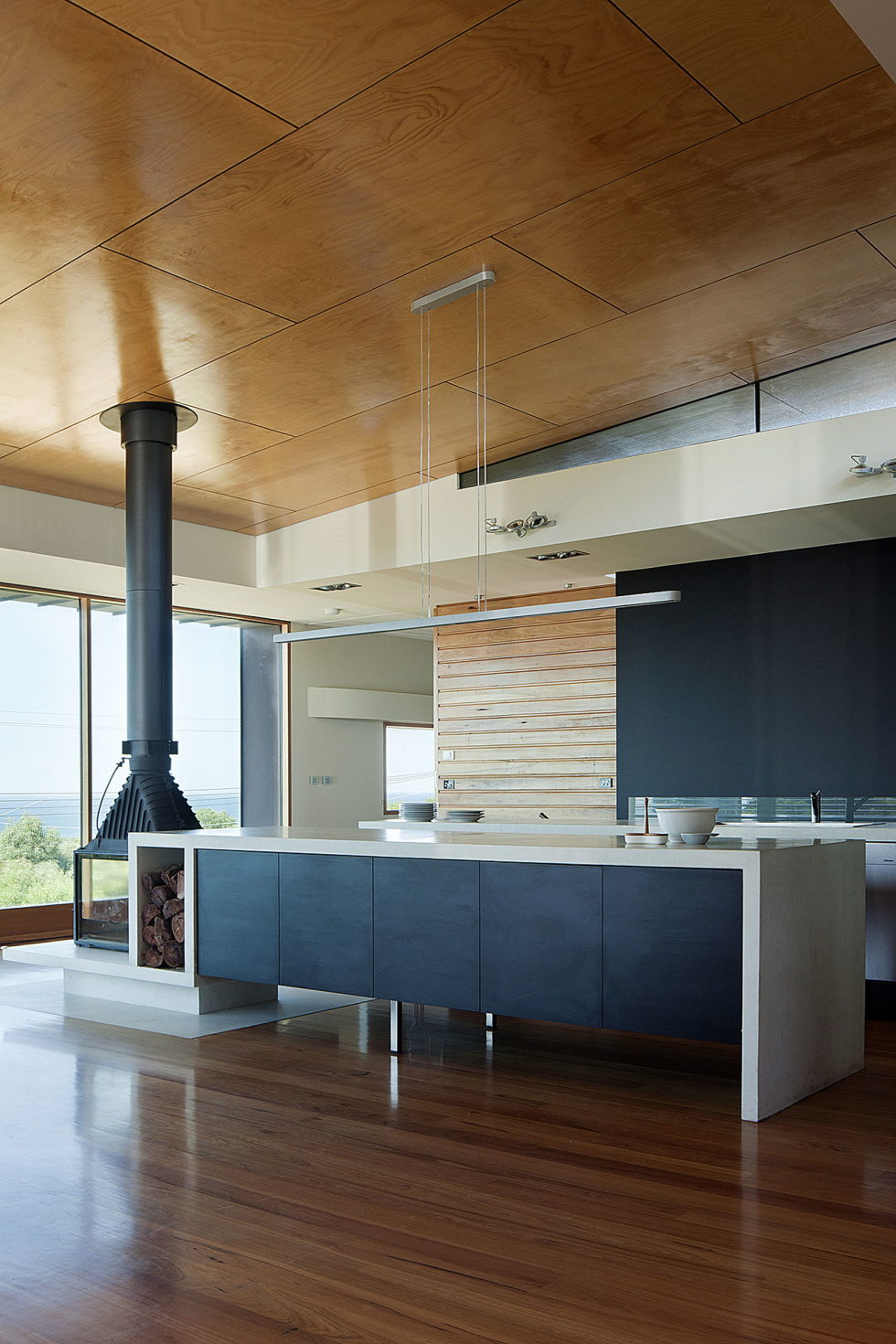 The country house Dame of Melba for resting at the ocean shore from Seeley Architects 11