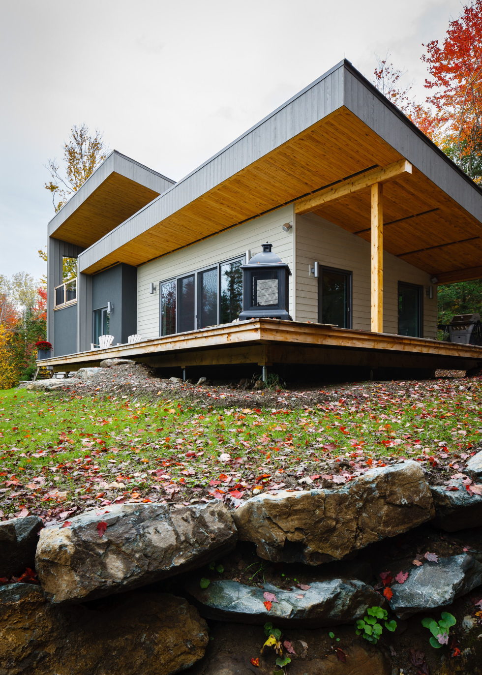 The country house in Canada from the BOOM TOWN studio 6