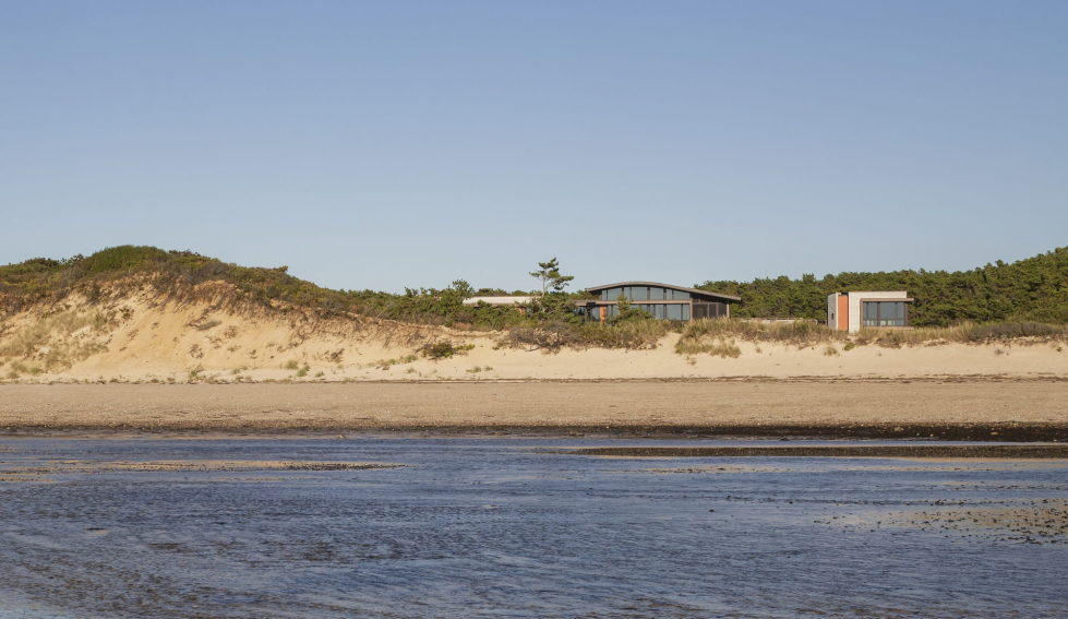 The country house on the sand dunes of Cape Cod, United States 3