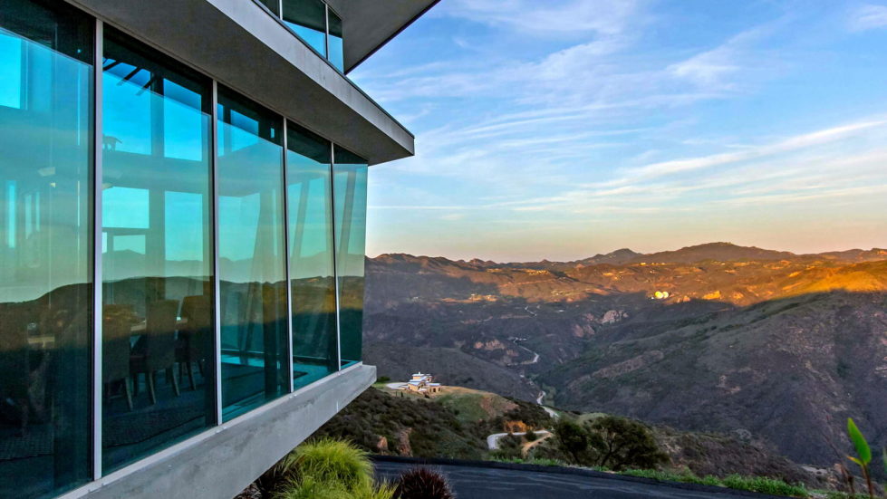 The excellent glass house for $ 14.9 million in Malibu, USA 28