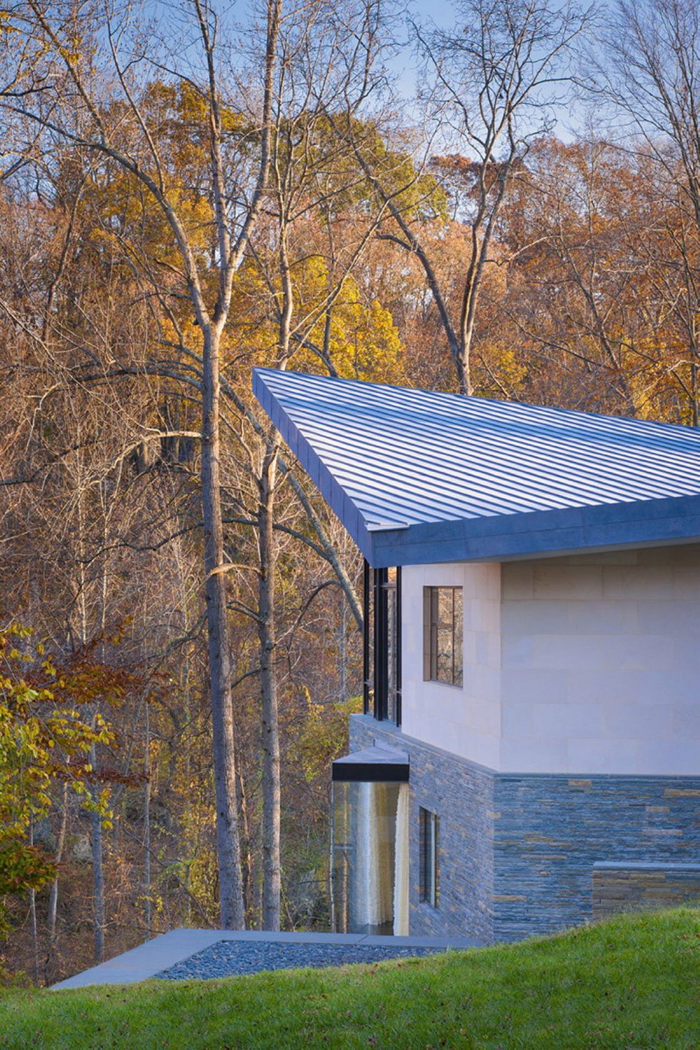 Difficult Run Family House Reconstruction in Virginia Upon The Project Of Robert M. Gurney Architect 3