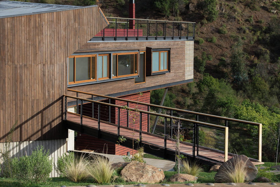 Private Country House Casa El Maqui At The Root Of Mountain In Chile From GITC Arquitectura Studio 12