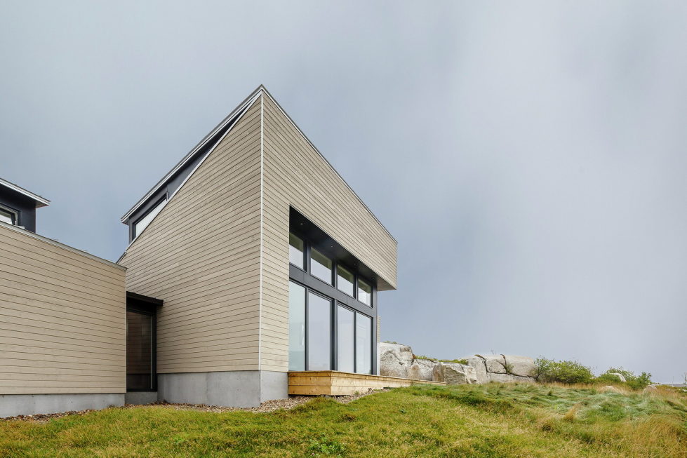 Float House In Halifax Upon The Project Of  Omar Gandhi Architect 2