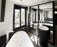 Luxury attic apartment in Paris from the MYSPACEPLANNER studio