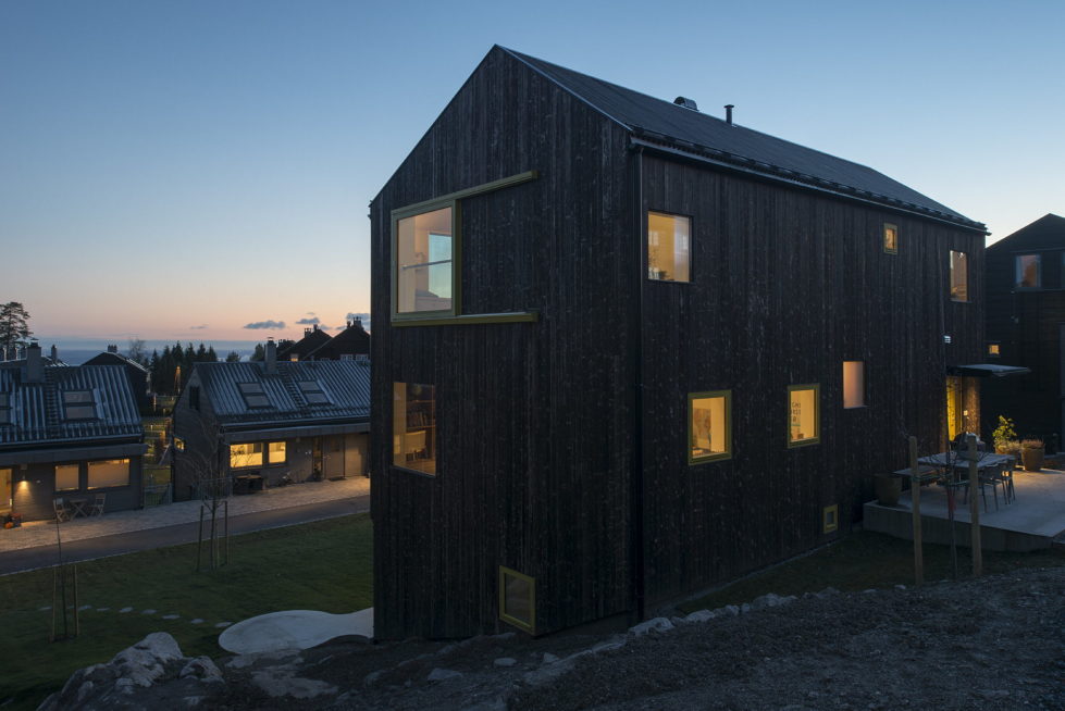 The house Linnebo overlooking Oslo by the project of Schjelderup Trondahl Arkitekter studio 15