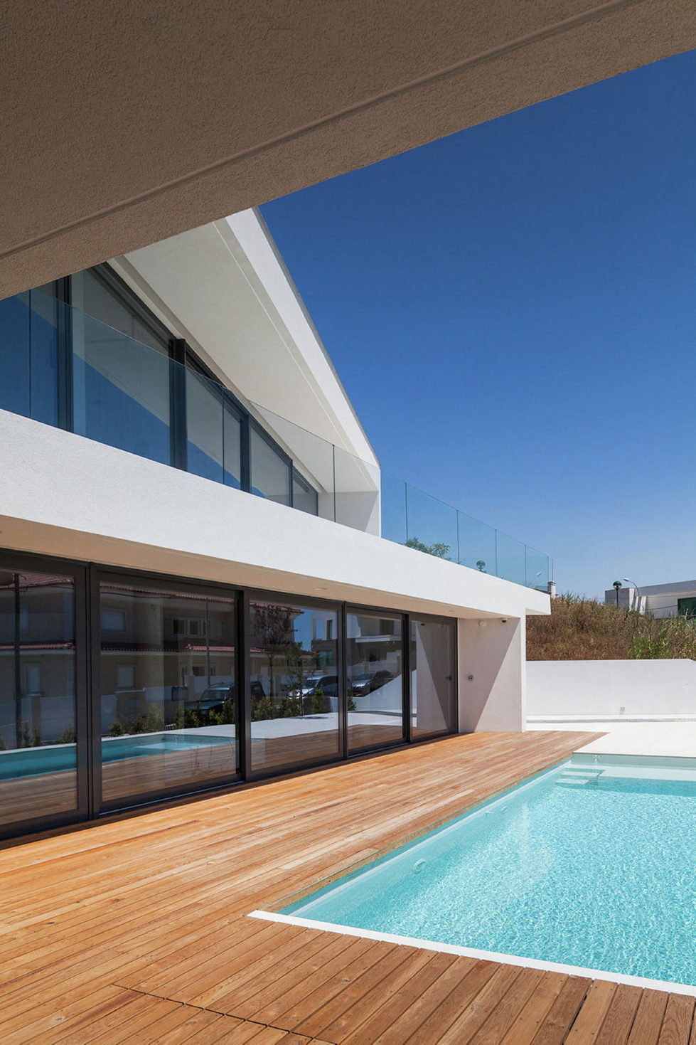 JC House Villa At The Suburb Of Lisbon, Portugal, Upon The Project Of JPS Atelier 23