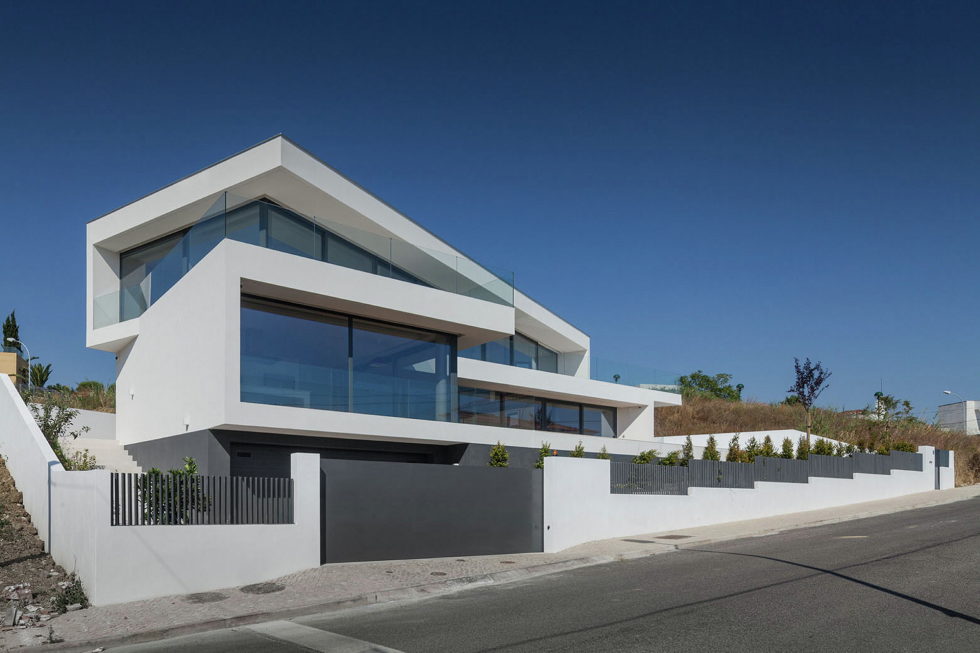 JC House Villa At The Suburb Of Lisbon, Portugal, Upon The Project Of JPS Atelier 6