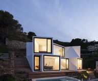 Sunflower House Luxurious Villa In Spain, The Project Of Cadaval & Sola-Morales Studio 1