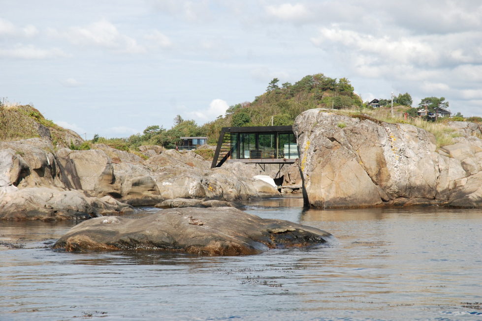 The Summer Family House On The Rocky Norwegian Island 14