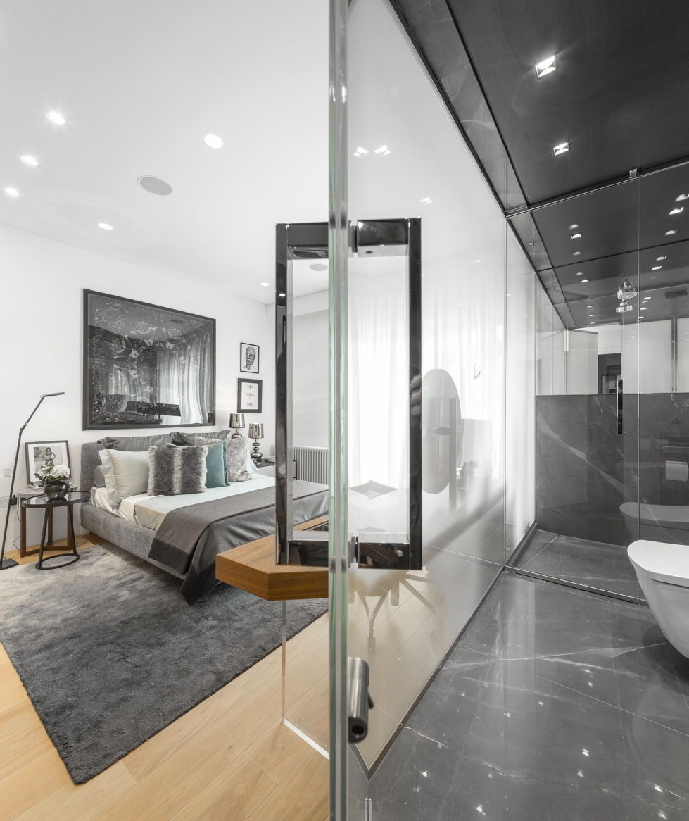 The Three-Storey Penthouse In London 19