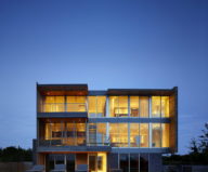 Cove Residence On The Bay Shore From Lomont Rouhani Architects 18