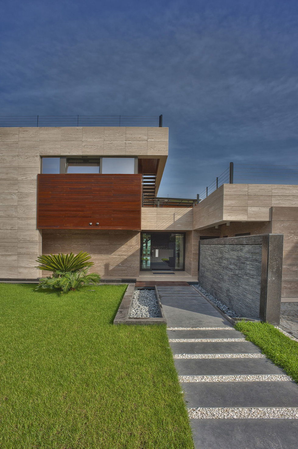 S, M, L - Villa In Montenegro From Studio SYNTHESIS 15