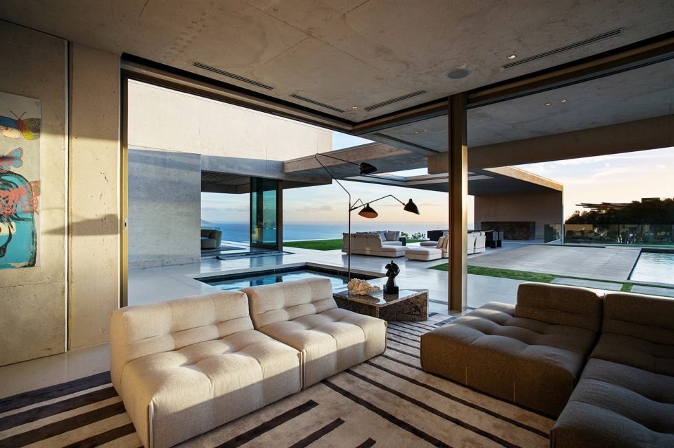 OVD 919 Villa At The Root Of Lion Head Mountain In South Africa From SAOTA Studio 7
