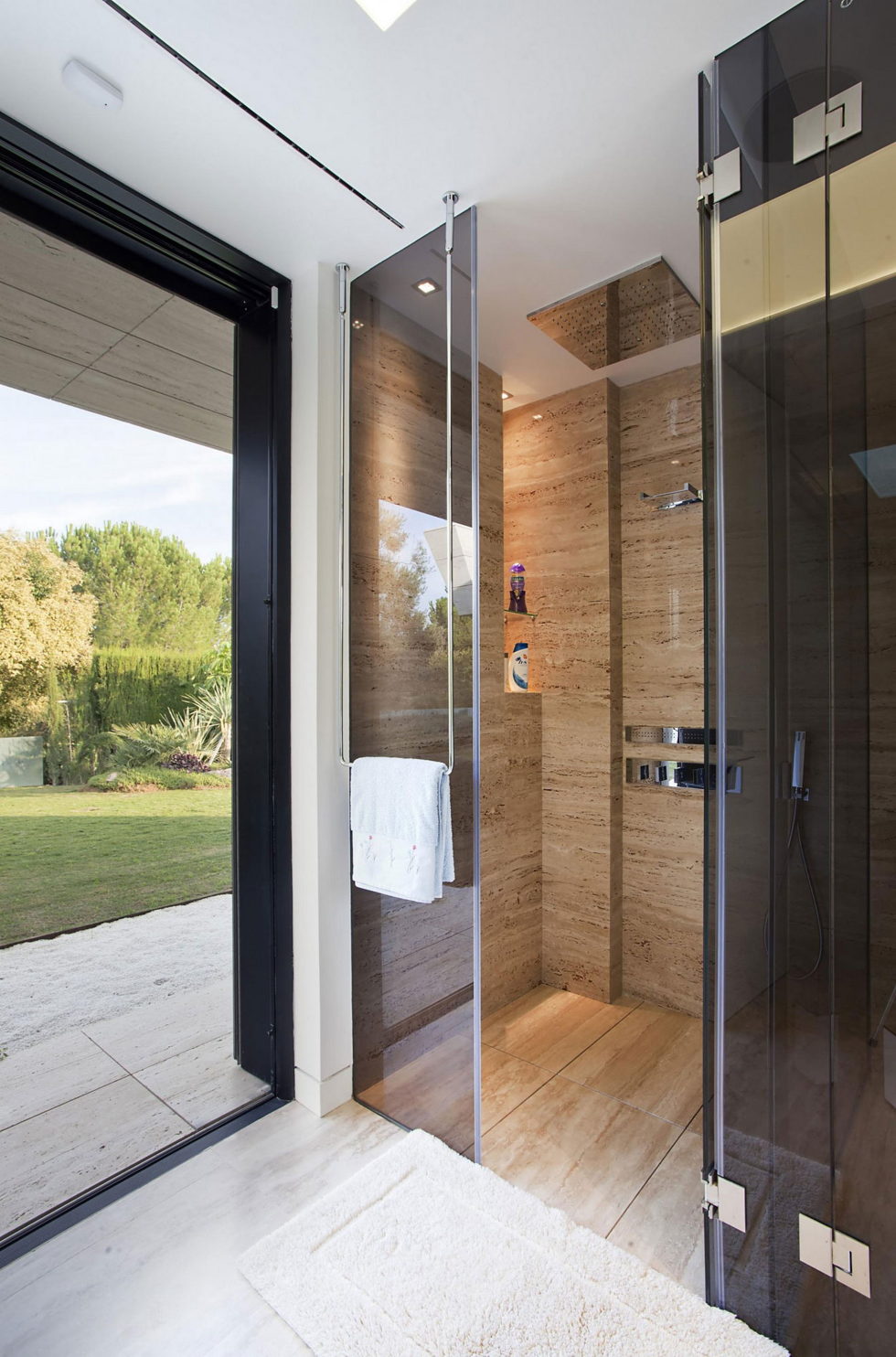 s-v-house-in-spain-from-a-cero-30