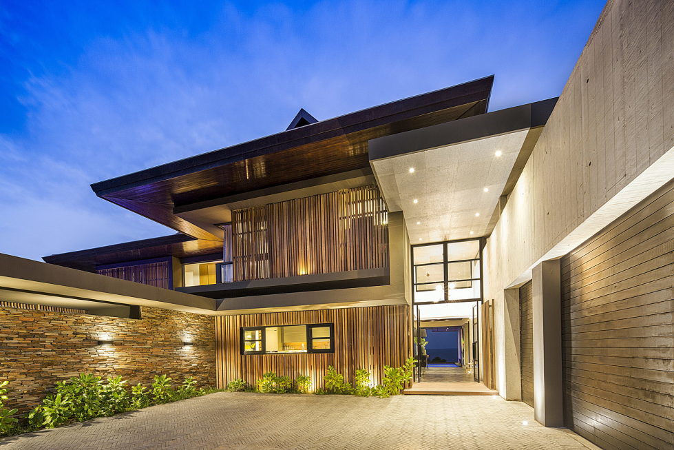 The Reserve An Ocean-Facing Residence In RSA 20