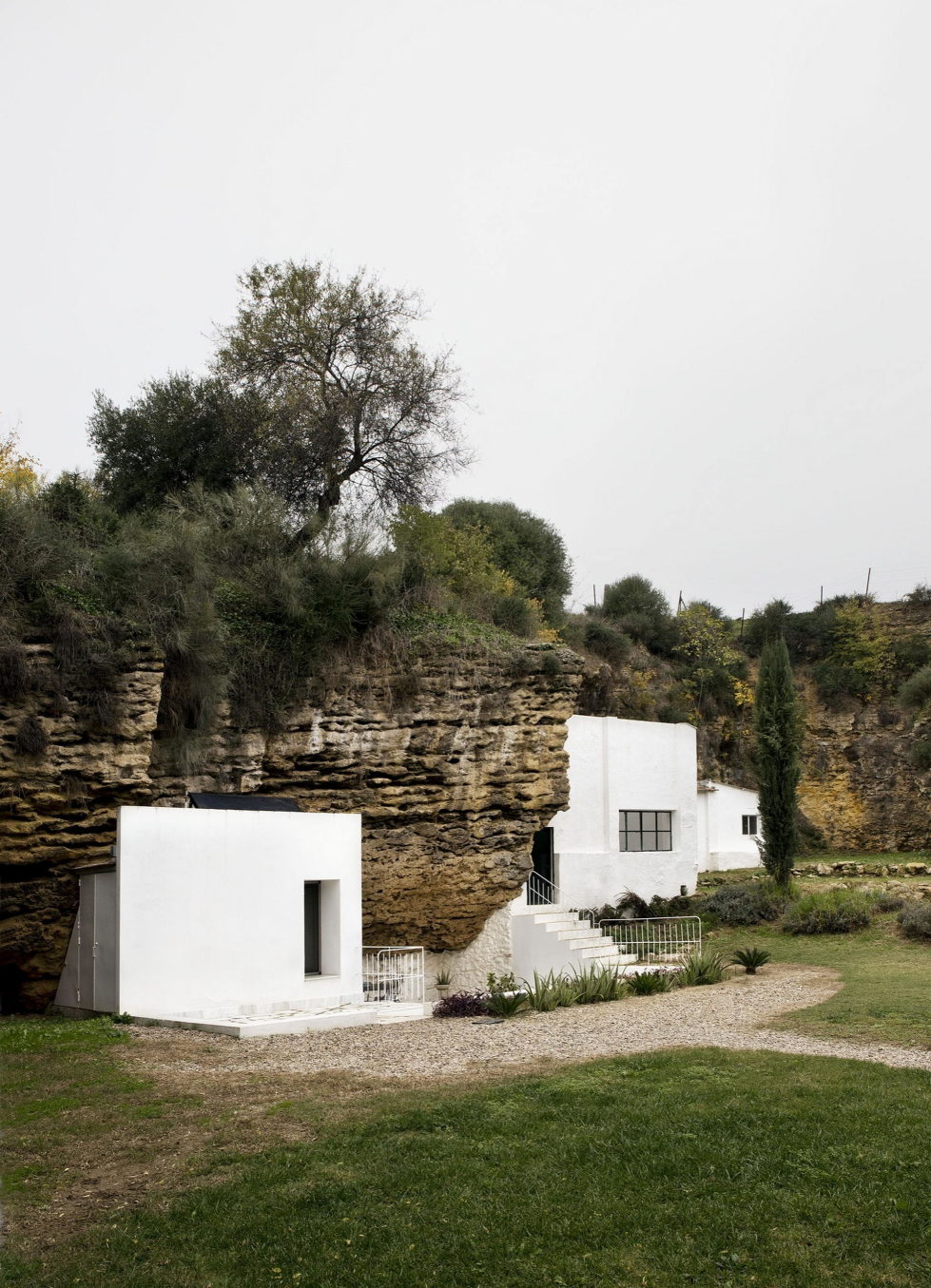 House Cave The Unusual Residence in Spain 15